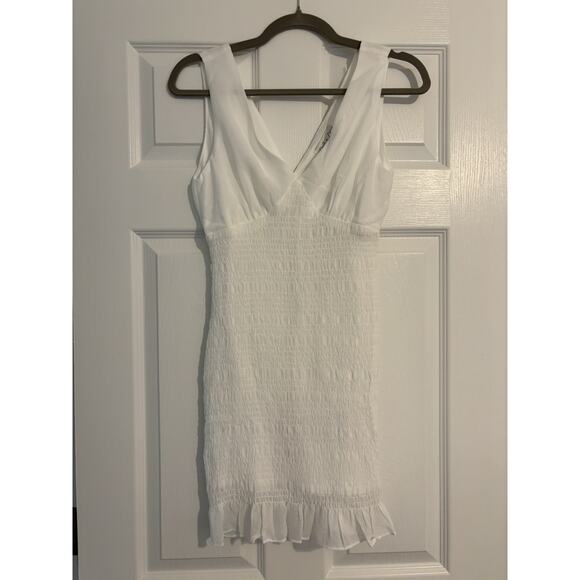 NWT She + Sky White Smocked Sleeveless Dress Small V Neck Lined - Picture 3 of 10